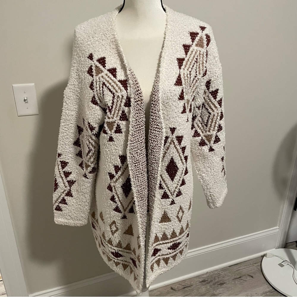 Cozy Geometric Patterned Sweater - Cream and Brown